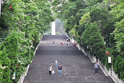 贵州省遵义市凤凰山森林公园