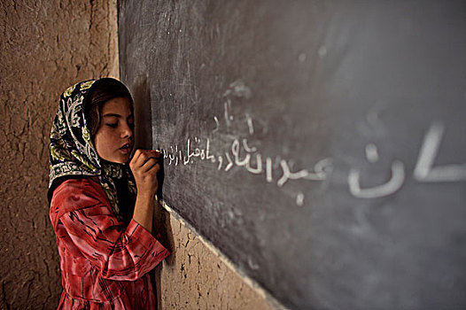 阿富汗,孩子,书写,文字,黑板,清真寺,学校,乡村,近郊,城市,赫拉特,女孩