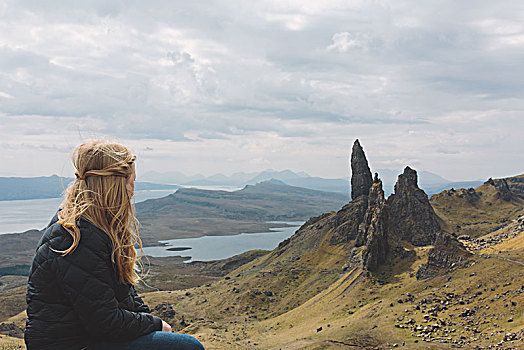 女人,看别处,风景,老人,斯凯岛,苏格兰,英国