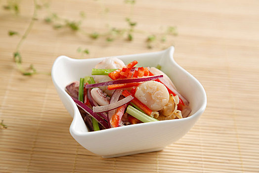 泰式海鮮沙拉