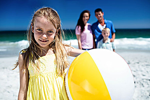 可爱,家庭,拿着,水皮球,海滩