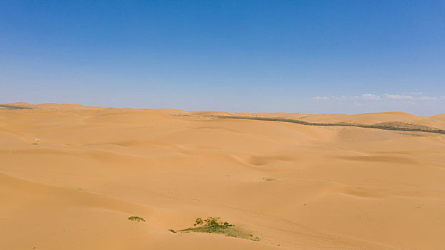 内蒙古阿拉善盟腾格里沙漠
