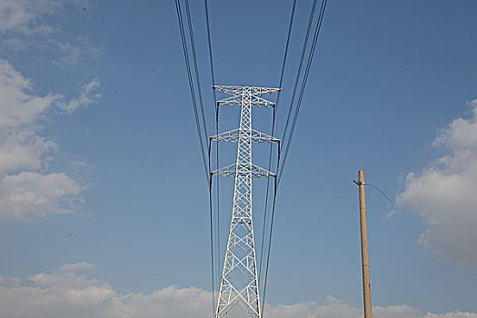电力输送塔