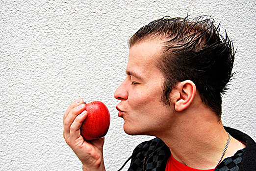 男青年,吻,红苹果,喜爱,健康饮食
