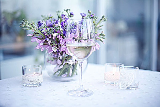 特写,葡萄酒杯,花,花束,背景,蜡烛,玻璃