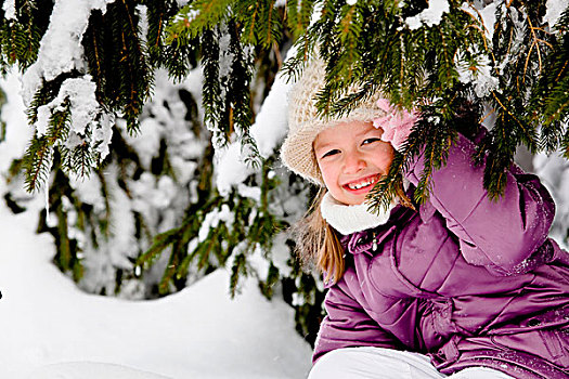 女孩,积雪,树林