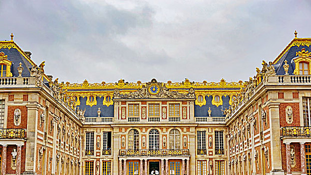 法国凡尔赛宫正门全景
