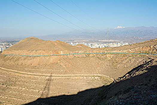 雅山拍摄乌鲁木齐城市风光