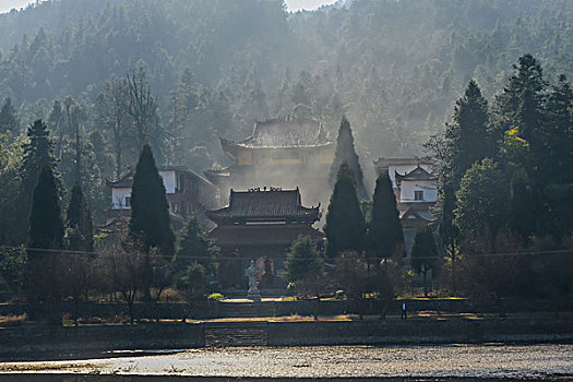 树,蓝,背景,池塘,倒影,烟,枯枝,寺庙,太阳,阳光,水,岸,淤泥,泥潭,村庄,山岗