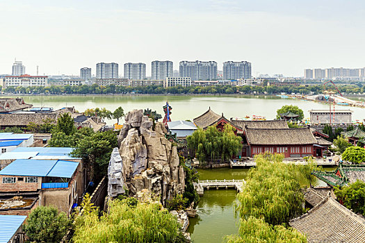 俯瞰开封府包公湖风光,中国河南省开封市建筑群