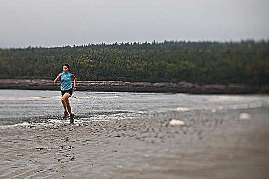 女青年,跑,岸边,海滩,公园,新布兰斯维克,加拿大
