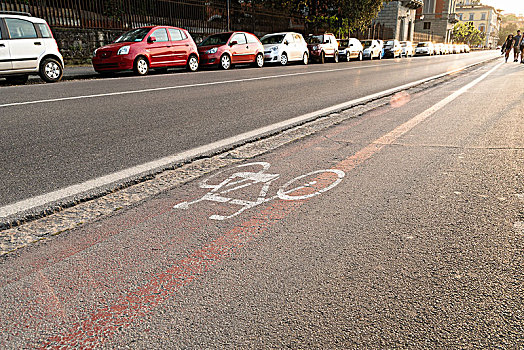 佛罗伦萨,狭窄,自行车道