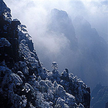 黄山西海群峰雪景