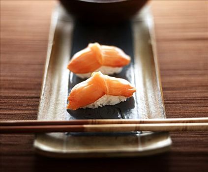 握寿司,红色,蛤,大浅盘,筷子