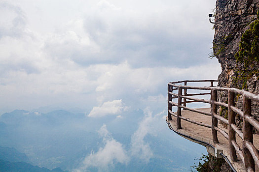 陕西汉中南郑龙头山