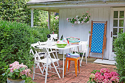 缝纫机,缝纫,器具,桌子,折叠椅,夏天,花园