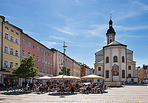 城镇广场,教区教堂,齐姆高,上巴伐利亚,巴伐利亚,德国,欧洲
