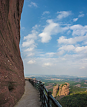 戈阳龟峰风光