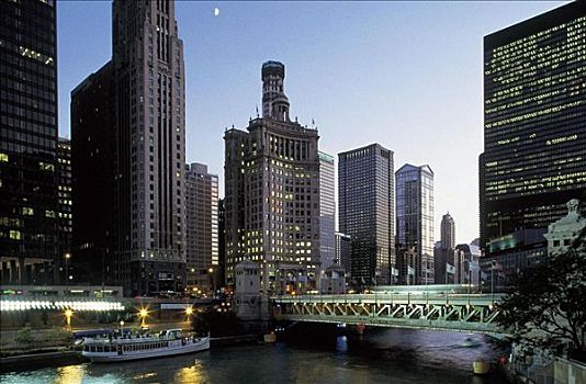驾驶,密歇根大道,夜晚,芝加哥河,船,桥,高层建筑,芝加哥,伊利诺斯,美国,北美