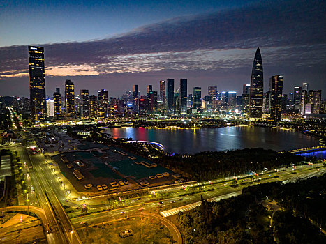 深圳湾人才公园夜景