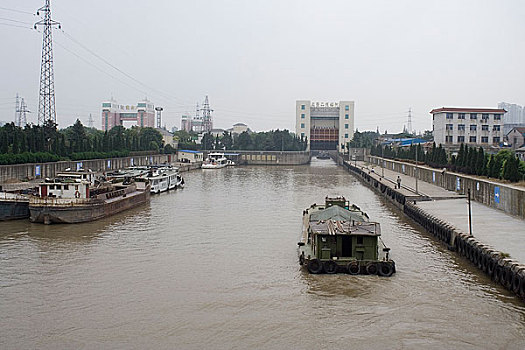 浙江杭州三堡船闸附近京杭大运河