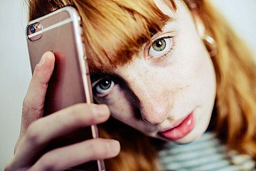 女孩,青少年,红发,烦扰,智能手机,头部,棚拍,德国,欧洲