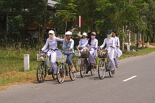 越南,靠近,女生,传统,奥黛,服装,自行车,学校