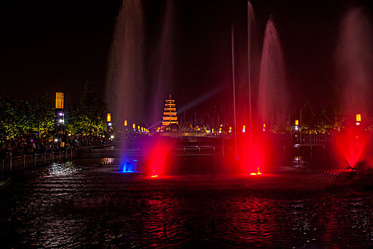 西安大雁塔北广场音乐喷泉夜景