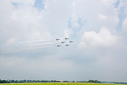 飞机航空表演