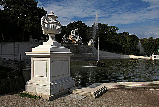 奥地利首都维也纳,vienna,西南部的巴洛克艺术建筑----美泉宫