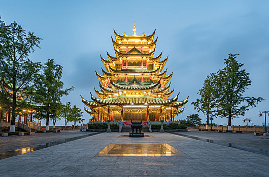 鸿恩阁,鸿恩寺公园