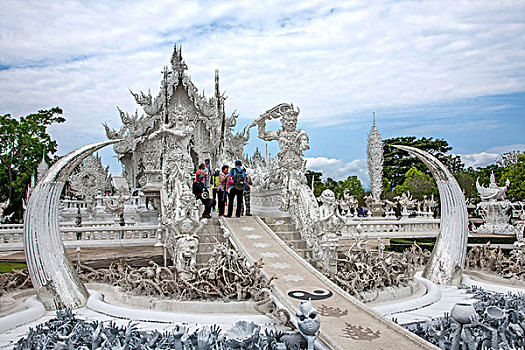 泰北清莱白庙又叫,龙昆寺,灵光寺或白龙寺,wat,rong,khun