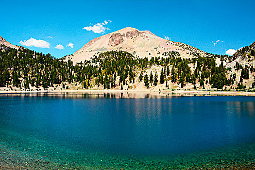 反射,湖,拉森火山国家公园,加利福尼亚,美国