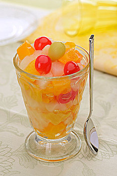 水果鸡尾酒,圣代冰淇淋,玻璃,水果