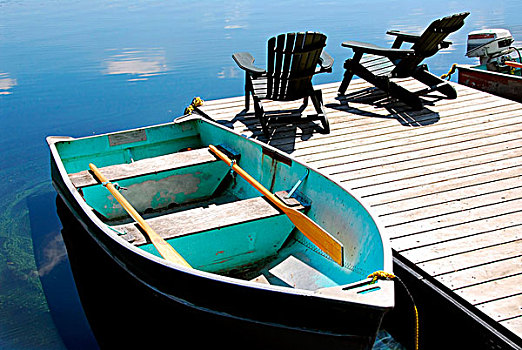 两个,木质,宽木躺椅,船,码头,漂亮,安静,湖,天空,反射