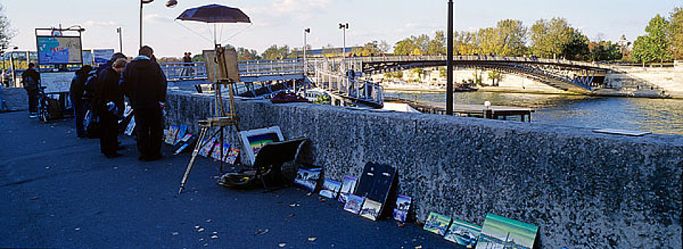 法国塞纳河·画摊