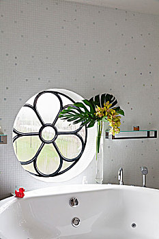 浴缸,仰视,圆形,玫瑰形饰物,窗户