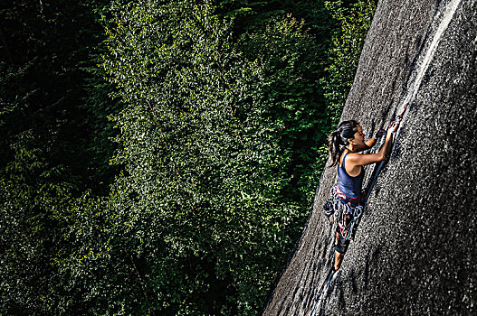 女性,攀岩者,攀登,花冈岩,石头,首领,俯视图,加拿大