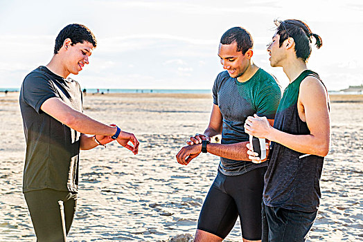 男性,跑步,检查,机智,看,健身,晴朗,海滩