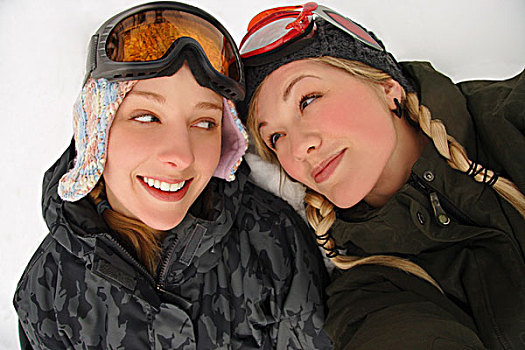 两个女孩,冬天,穿戴,滑雪,眼镜
