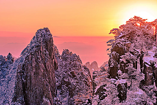 黄山风光雪景日落日出