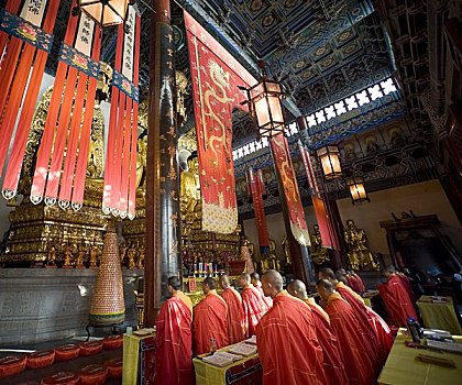 僧侣,祈祷,庙宇,镇江,江苏,中国