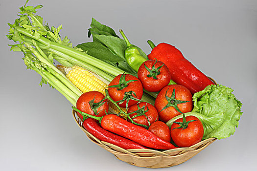 堆放的蔬菜