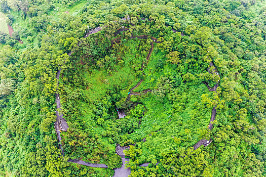 航拍海南海口火山口国家地质公园,海口石山火山群国家地质公园,雷琼世界地质公园海口园区,风炉岭火口