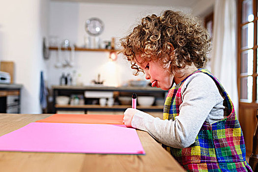 女孩,绘画,粉色,纸,桌子