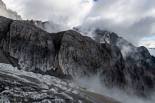 玉龙雪山