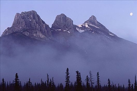 上方,三姐妹山,东方,艾伯塔省,加拿大