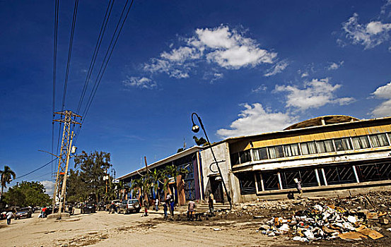 haiti,port,au,prince,bended,street,lamp,in,abandonned