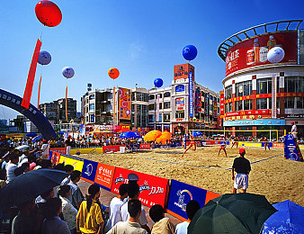 沙滩排球比赛图片
