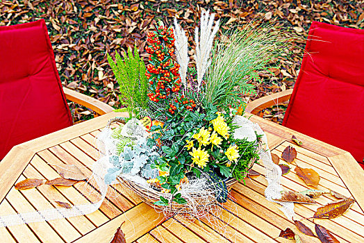 花园桌,秋天